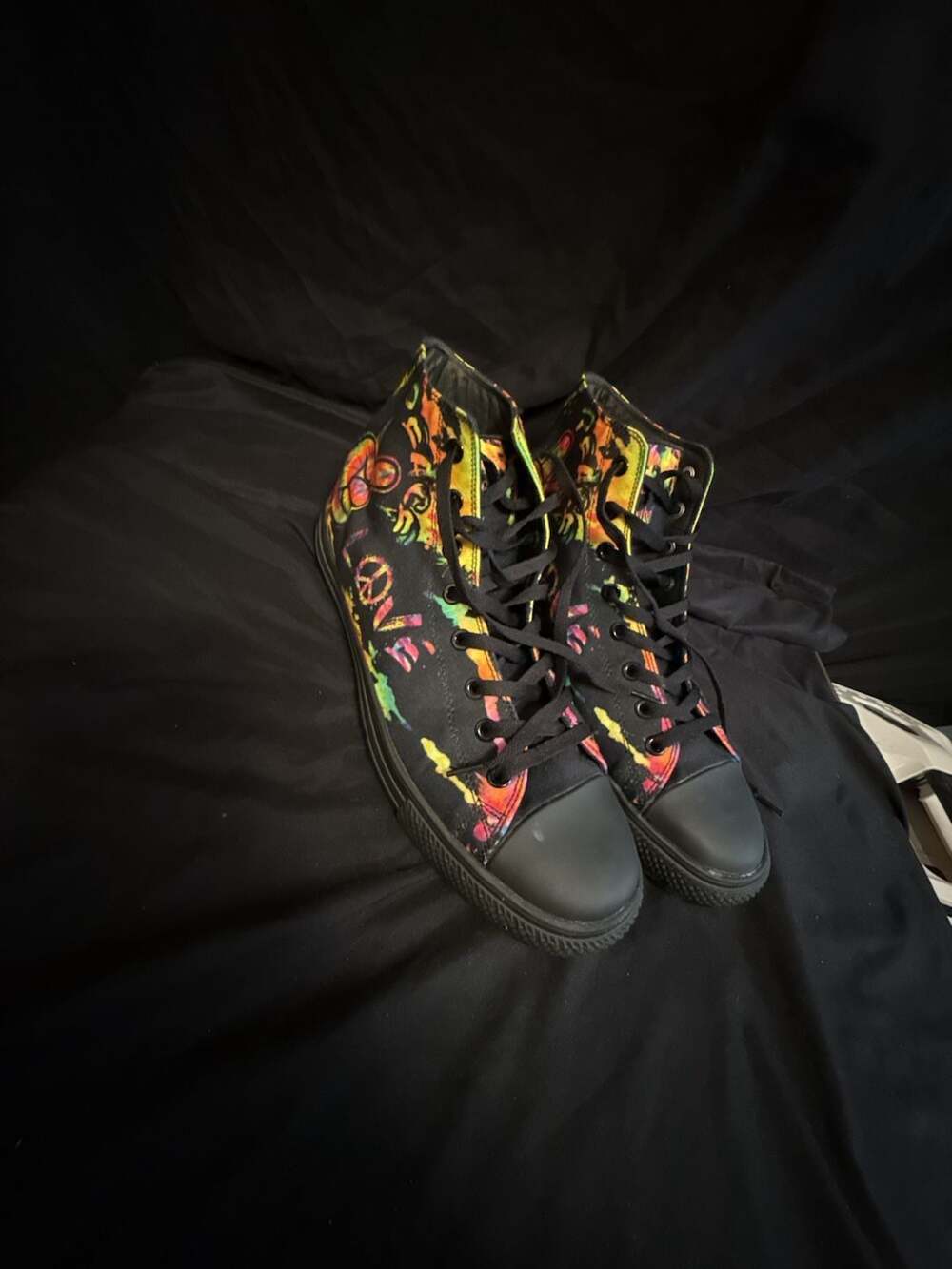 Yes We Vibe Tie-Dye Peace Sign High Top Sneakers
